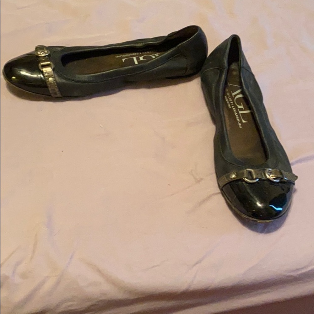 AGL 38.5 black flats